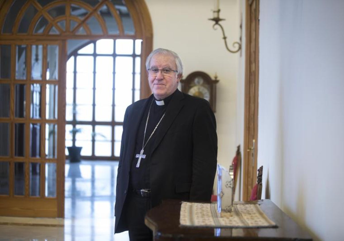 El arzobispo de Sevilla José Ángel Saiz Meneses