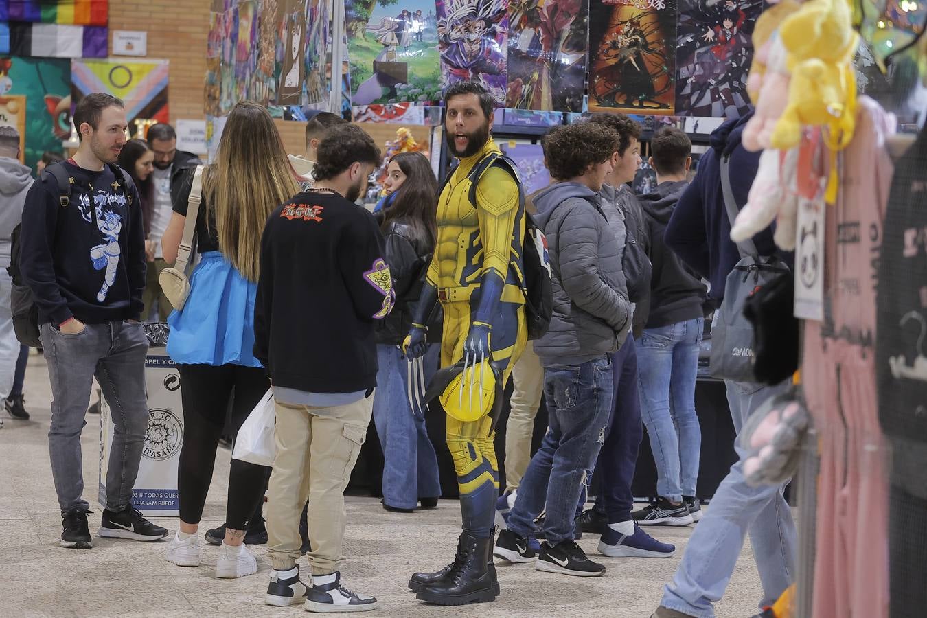 Asistentes a una nueva edición del Mangafest en Fibes