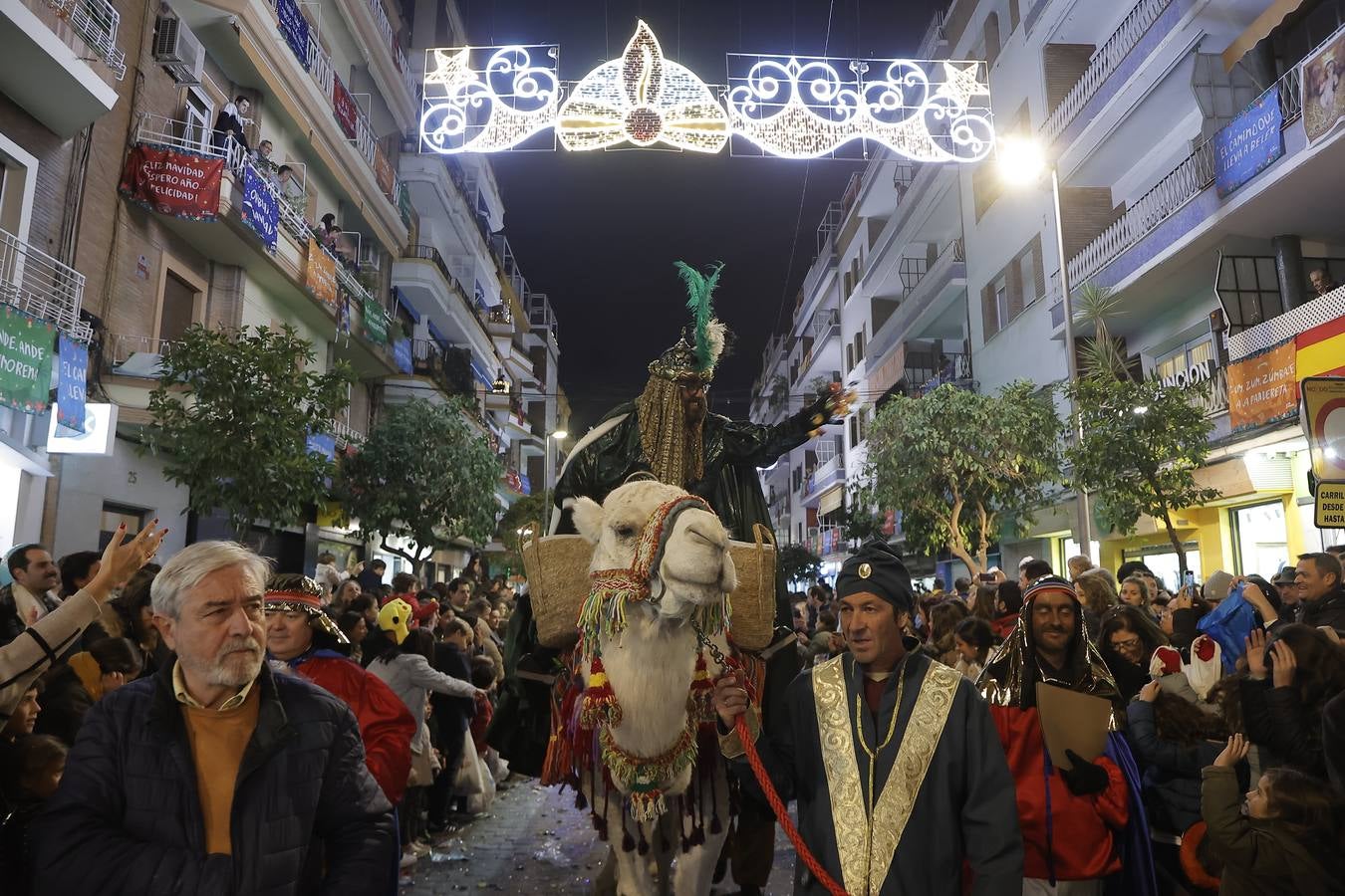 El barrio de Los Remedios se echó a la calle para acompañar al Heraldo en su visita a la ciudad