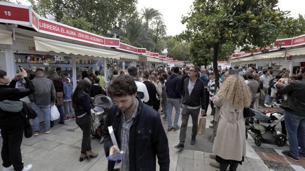 La Feria del Libro de 2024 recibirá un mayor apoyo económico del Ayuntamiento, lo cual permitirá su crecimiento