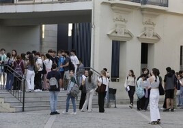 Las universidades sevillanas pagarán más de 258.000 euros a la Seguridad Social por las prácticas curriculares