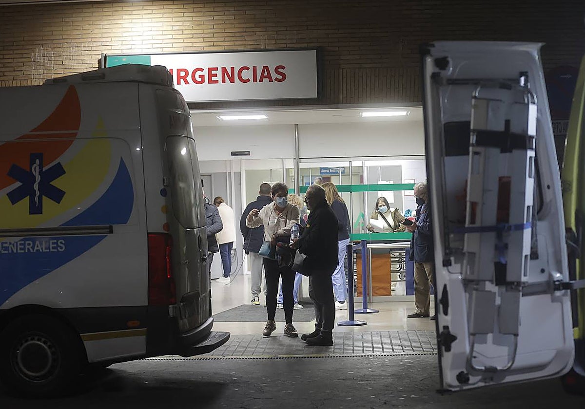 Entrada de Urgencias del Hospital Virgen del Rocío de Sevilla