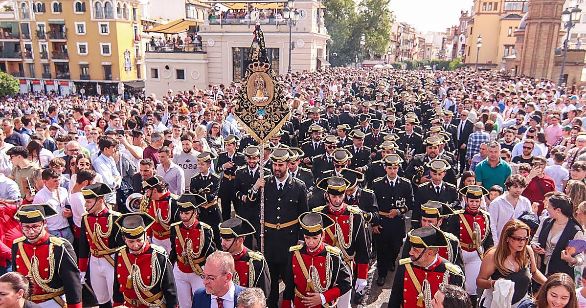 Bandas de música que acompañarán la Procesión Magna de Lucena 2025: horarios e itinerarios completos