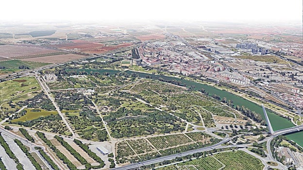 La casa por el tejado: los siete barrios de Sevilla que siguen incomunicados