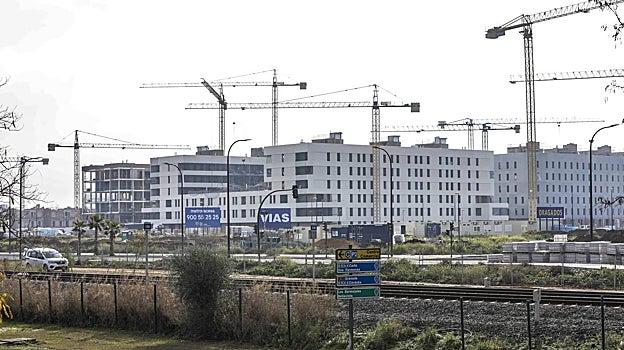 La casa por el tejado: los siete barrios de Sevilla que siguen incomunicados