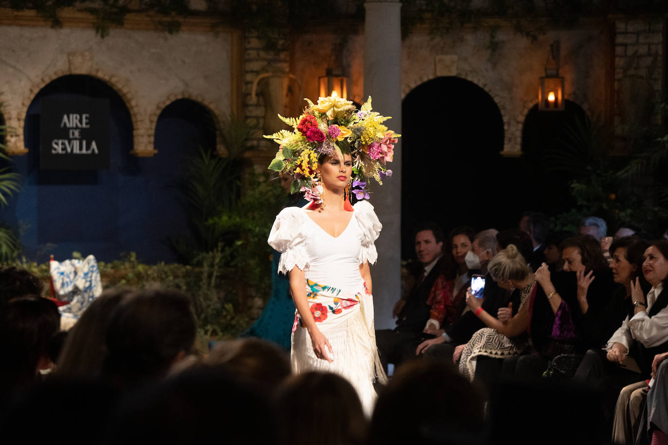 Rocío Peralta celebra su 15 aniversario en la moda flamenca con &#039;Inspiración&#039; en la Fundación Cajasol de Sevilla, en imágenes