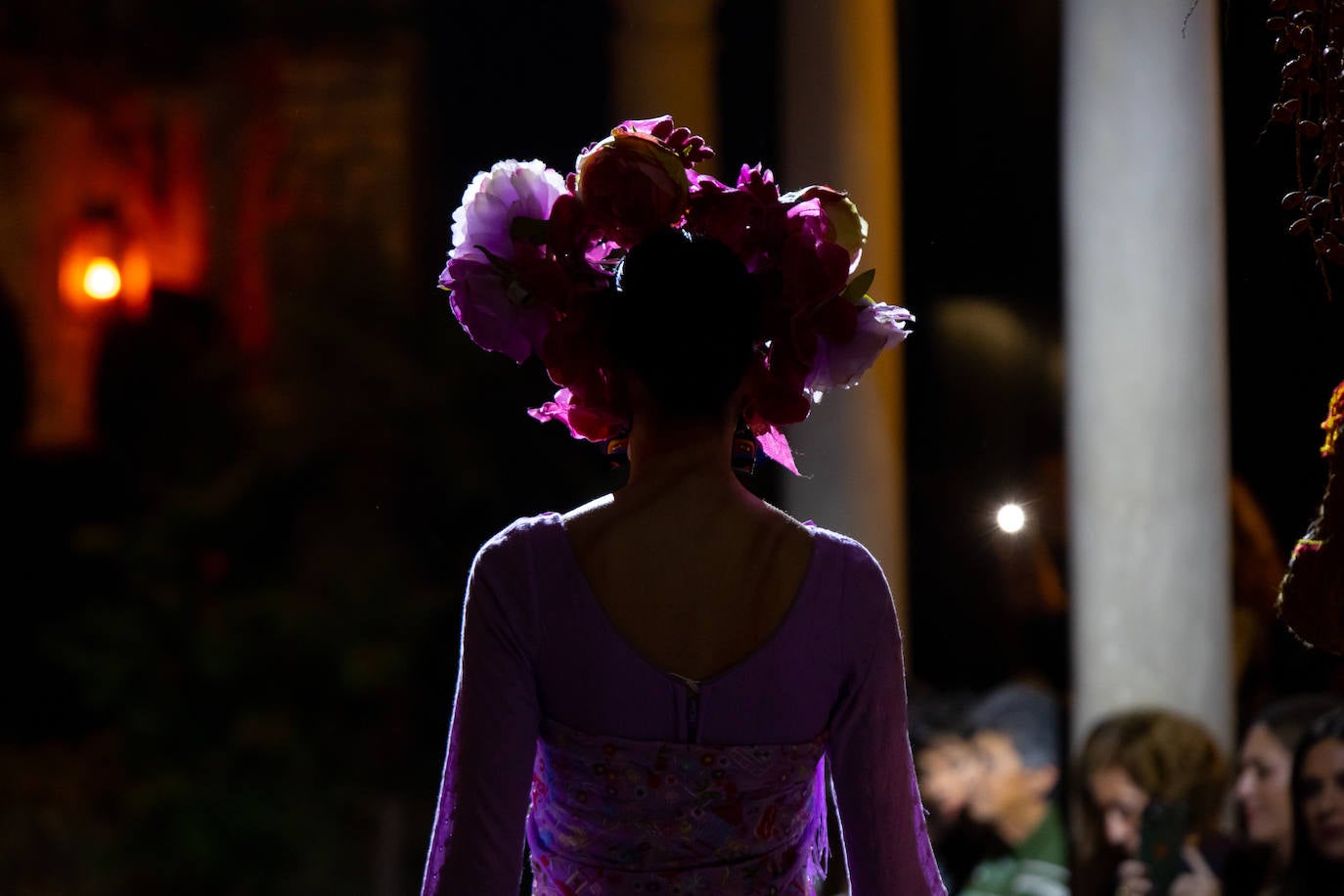 Rocío Peralta celebra su 15 aniversario en la moda flamenca con &#039;Inspiración&#039; en la Fundación Cajasol de Sevilla, en imágenes