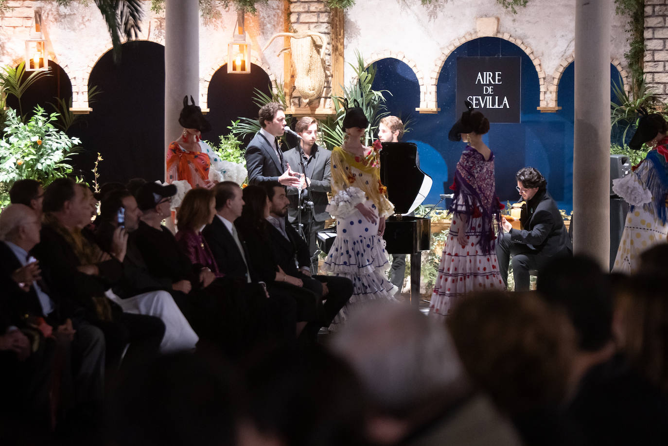 Rocío Peralta celebra su 15 aniversario en la moda flamenca con &#039;Inspiración&#039; en la Fundación Cajasol de Sevilla, en imágenes