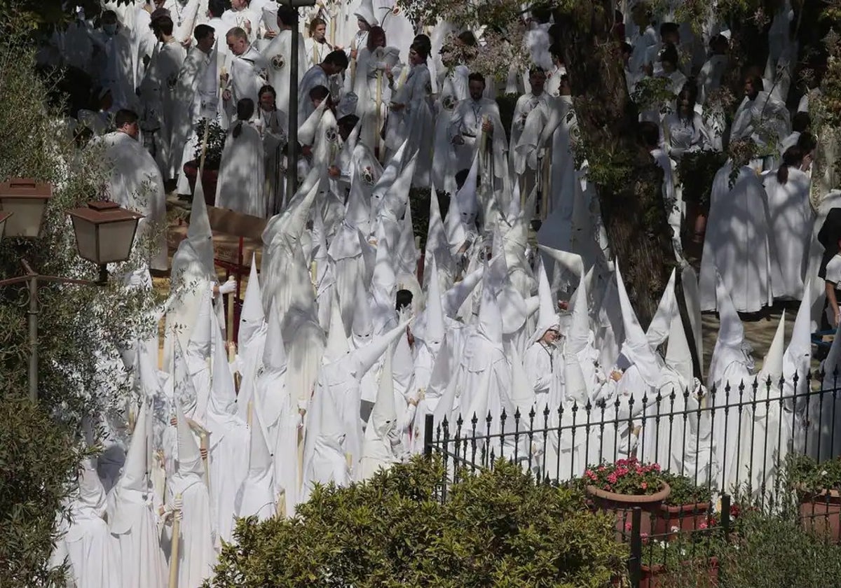 Nazarenos de la Paz