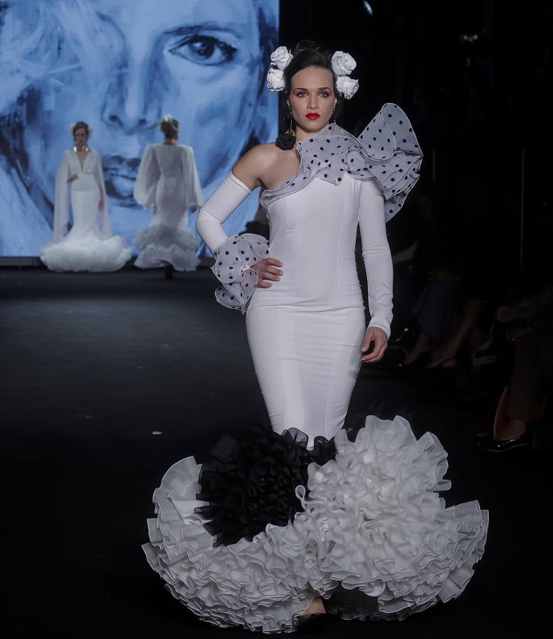 Quinto desfile de marcas emergentes con Nuria Moraza, Ángela Trigo y José Paco Couture