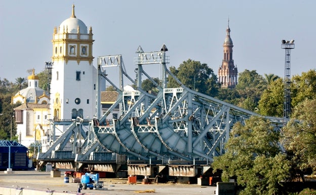 Traslado del Puente de Hierro por la Avenida de La Raza