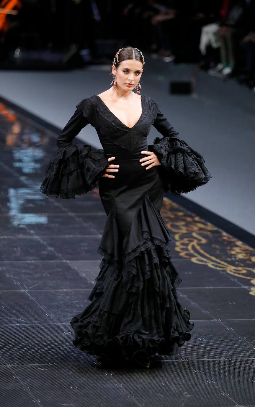 El desfile de Aurora Gaviño en SIMOF 2024