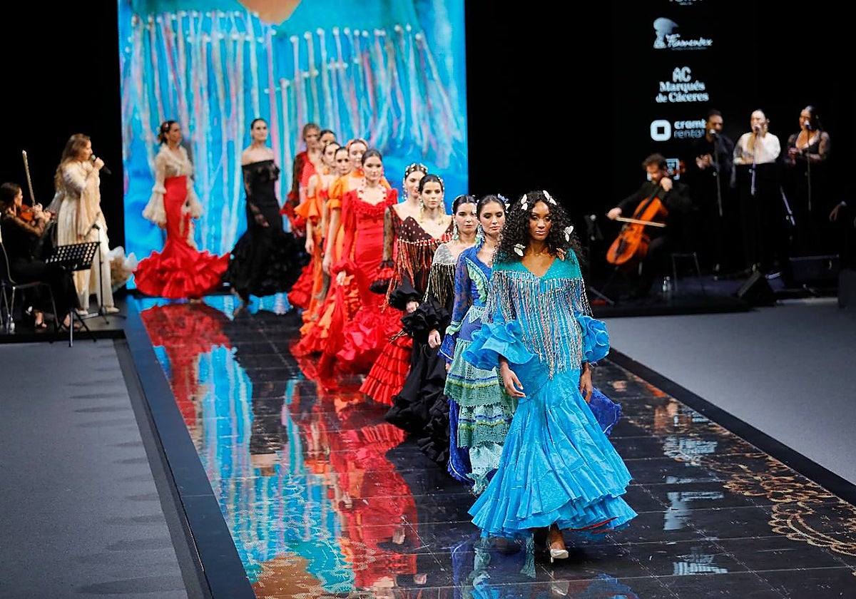 El desfile de Aurora Gaviño en SIMOF 2024