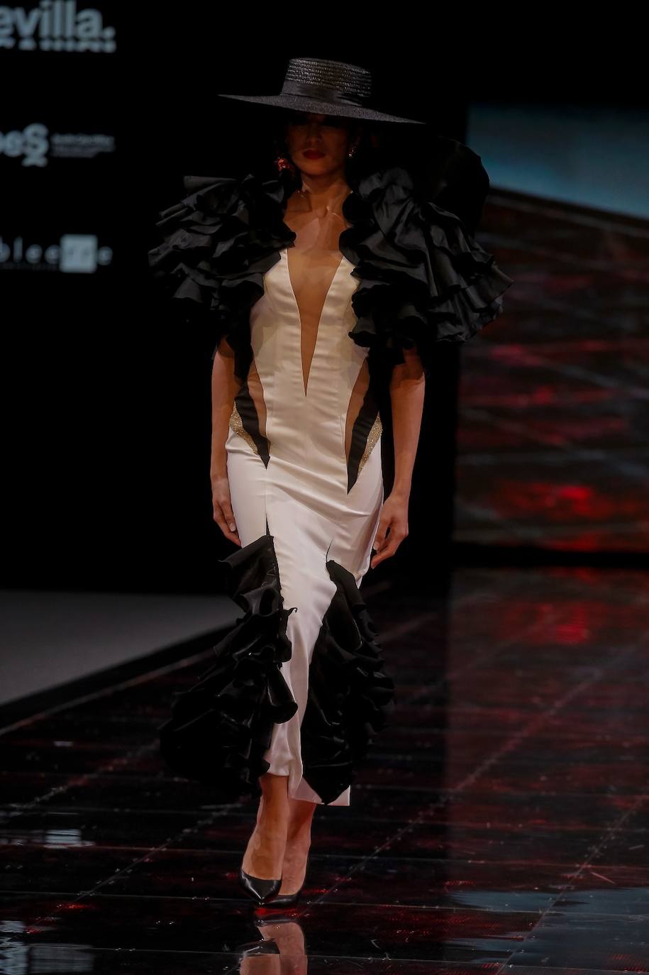 Desfile de Verónica de la Vega en Simof 2024