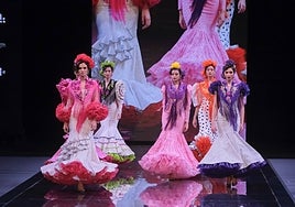 El desfile de Diseño Hermanas Serrano en SIMOF 2024, en imágenes