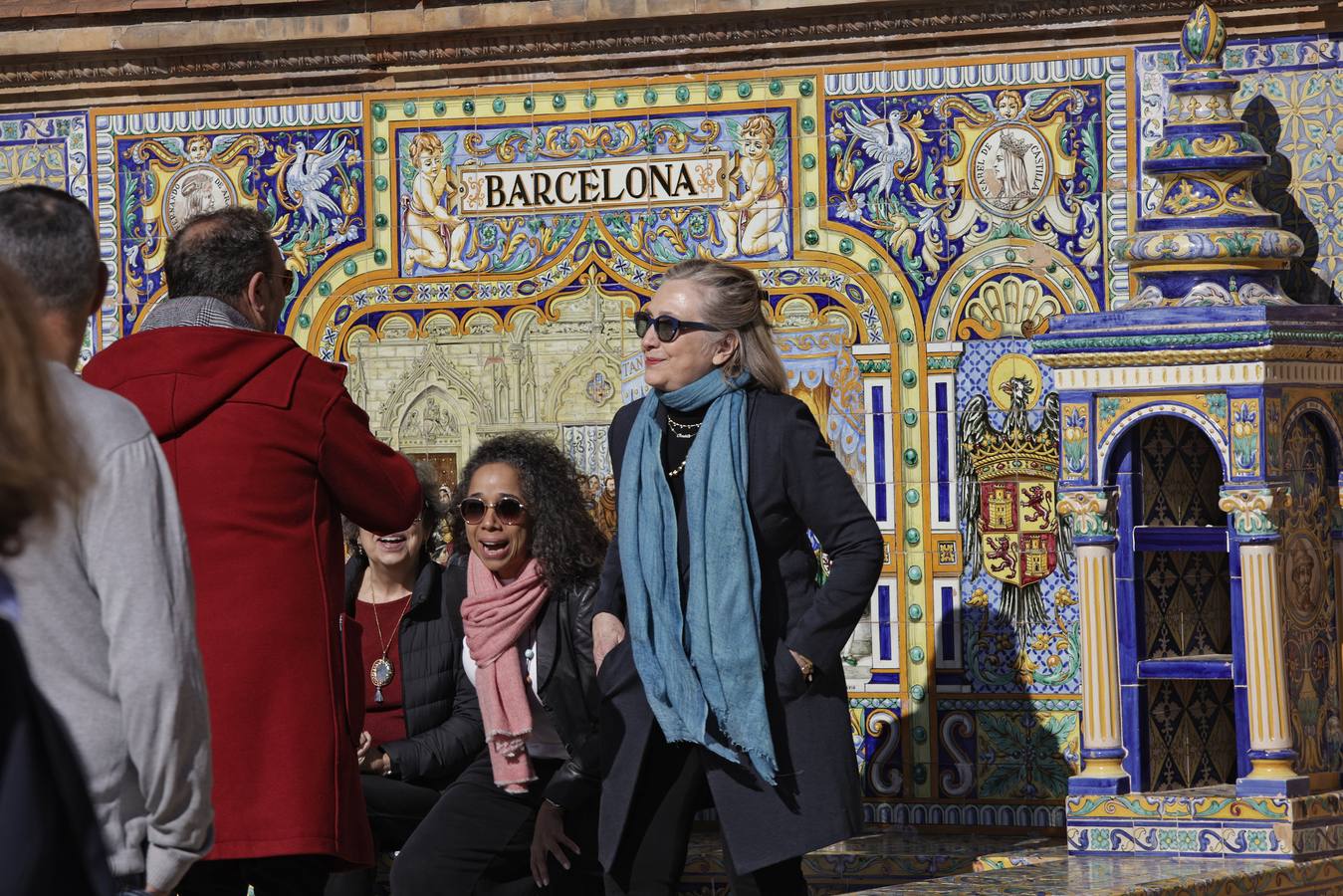 Hillary Clinton, en su visita a la Plaza de España y el Archivo de Indias