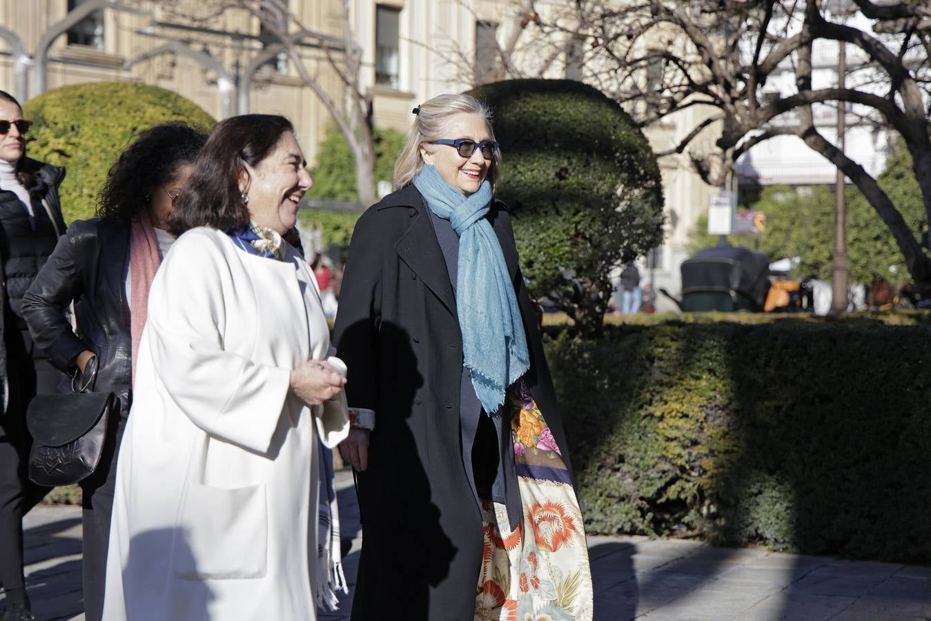 Hillary Clinton, en su visita a la Plaza de España y el Archivo de Indias