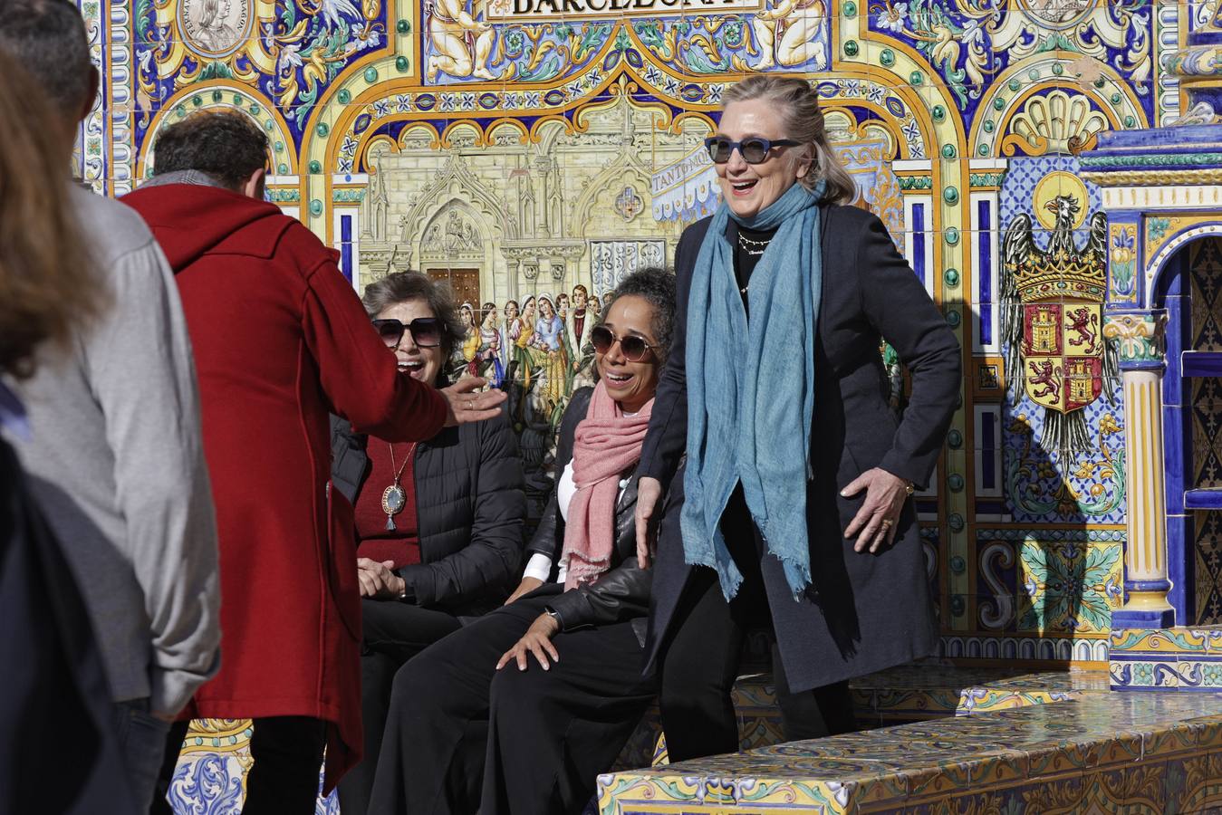 Hillary Clinton, en su visita a la Plaza de España y el Archivo de Indias