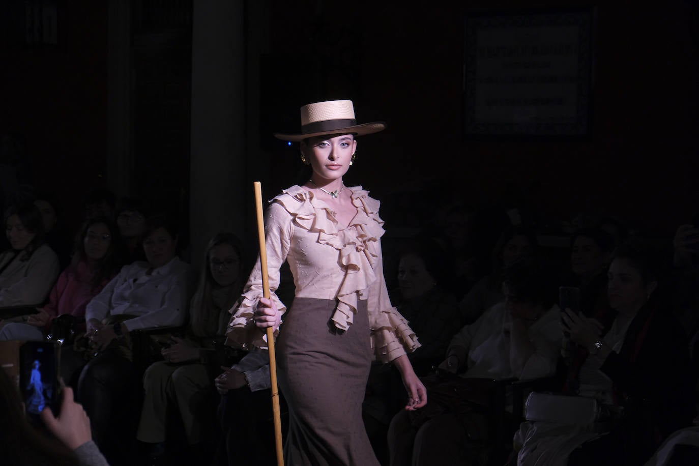 La Fundación Cajasol de Sevilla acoge el desfile de Emprende Lunares