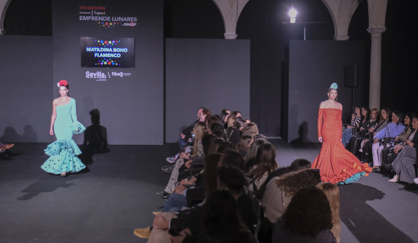 La Fundación Cajasol de Sevilla acoge el desfile de Emprende Lunares