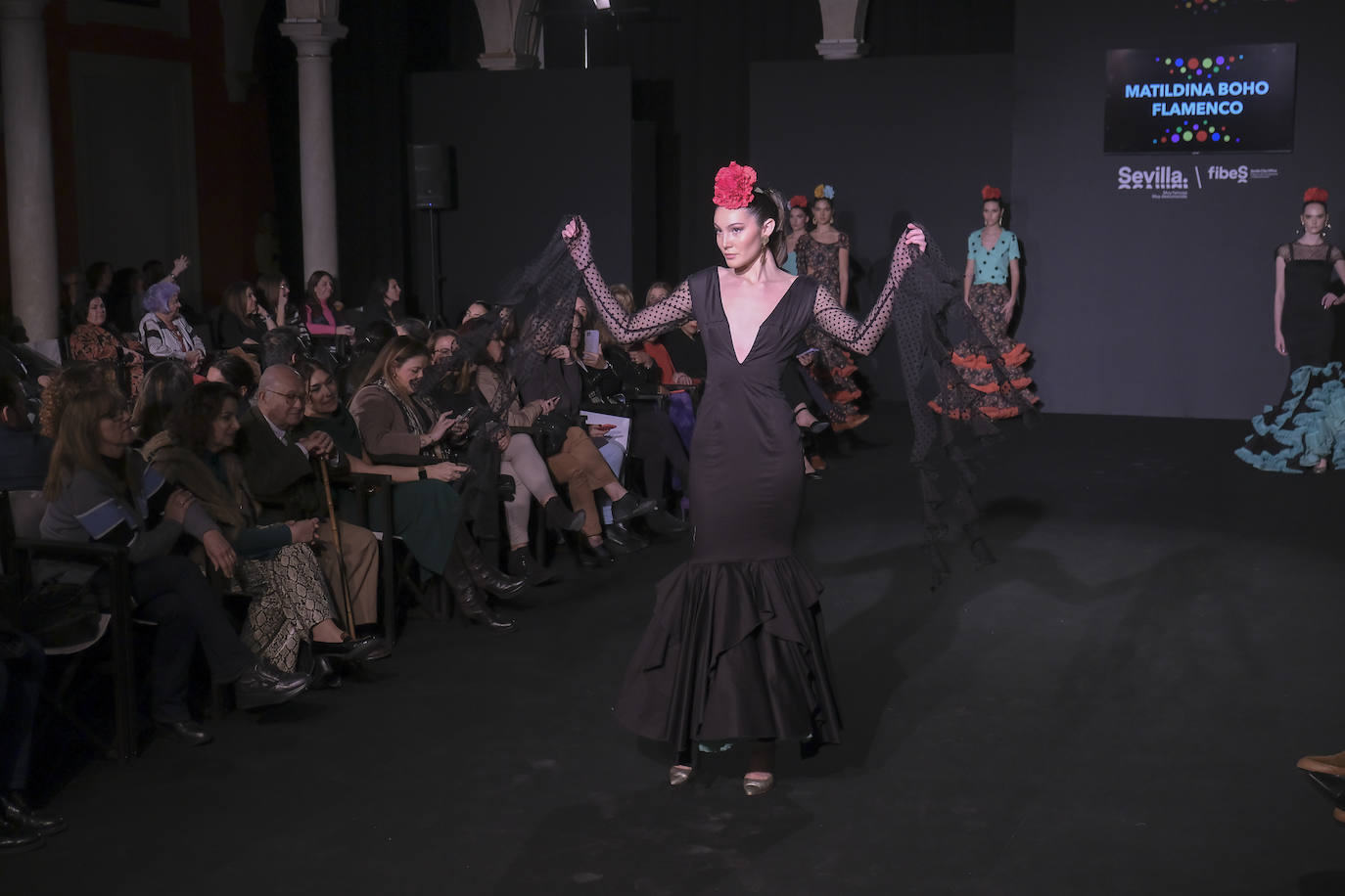 La Fundación Cajasol de Sevilla acoge el desfile de Emprende Lunares