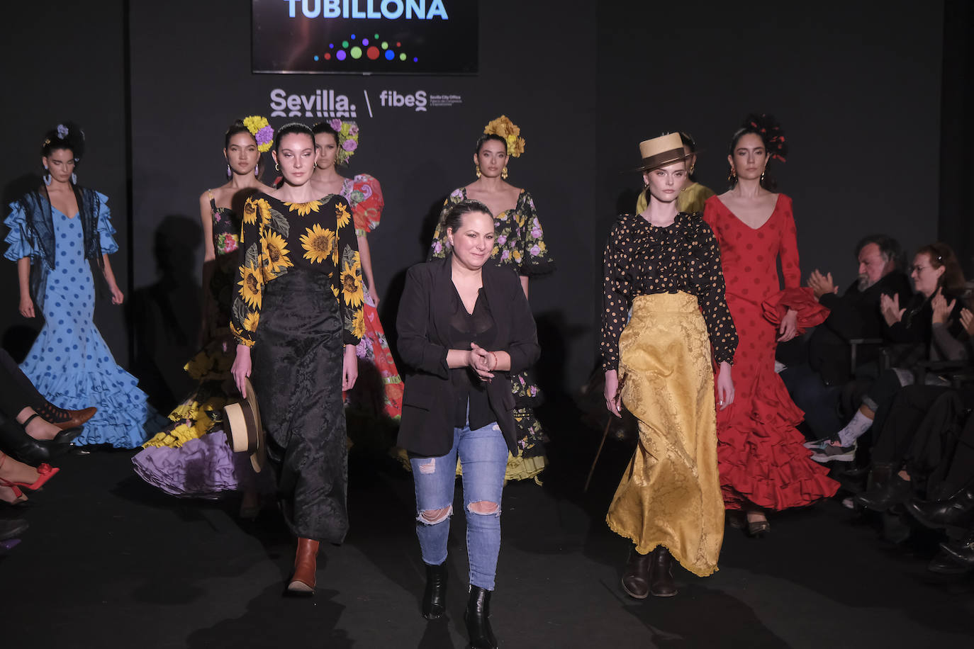 La Fundación Cajasol de Sevilla acoge el desfile de Emprende Lunares