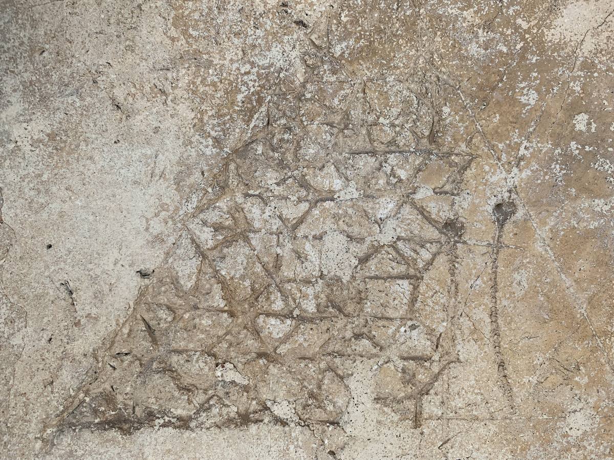 Dibujos hallados en la Giralda