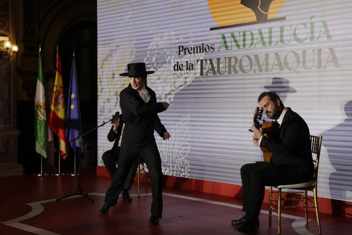 El presidente de la Junta de Andalucía entrega los Premios Andalucía de Tauromaquia a Curro Romero, Morante de La Puebla, Miura, Fernando Savater y a la Universidad de Córdoba