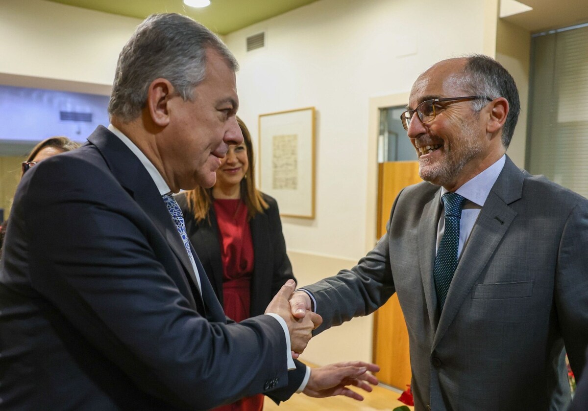 El alcalde celebra el día de Santa Apolonia, patrona de los dentistas