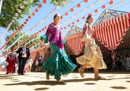 Cruz Roja e Ilunion buscan trabajadores en Sevilla para la Semana Santa y la Feria de Abril