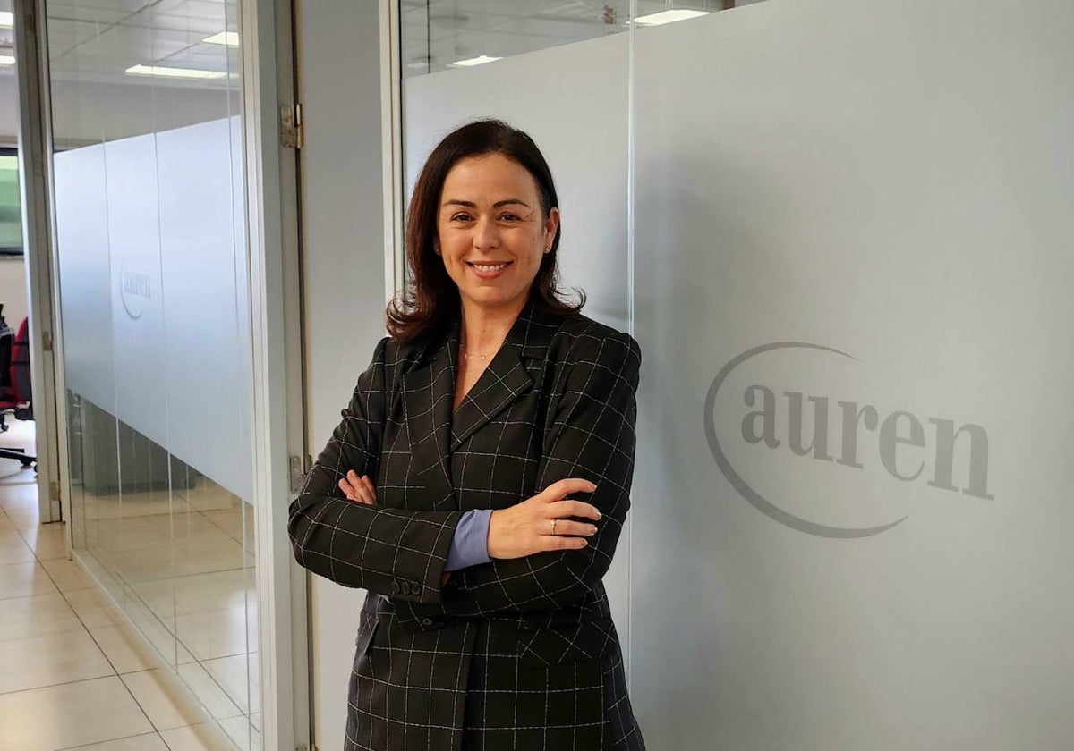 Carmen Medina posa en las oficinas de Auren