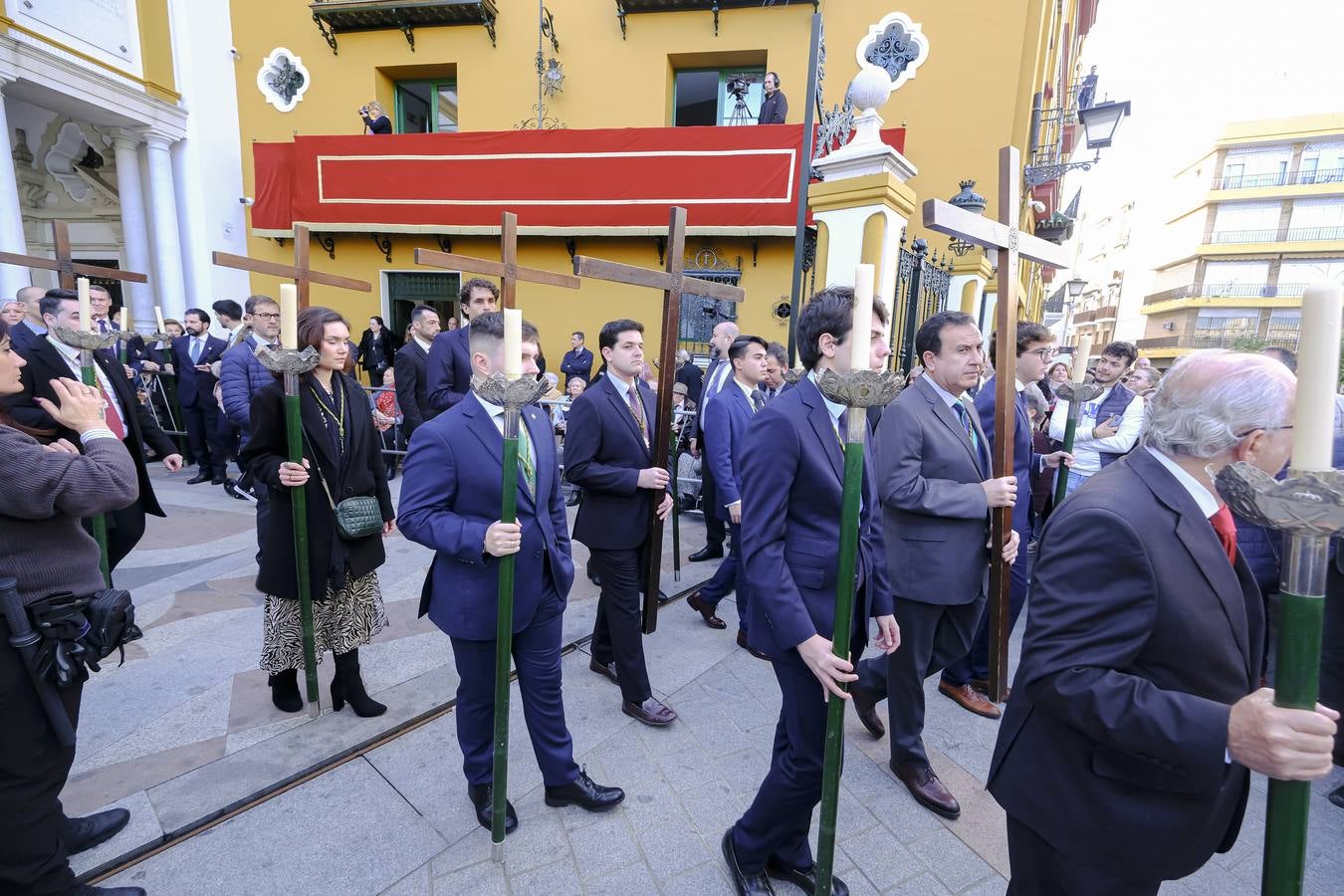 Las calles por las que discurrió el Vía Crucis estaban abarrotadas de gente