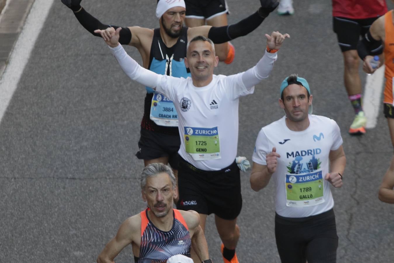 Corredores por el centro histórico de Sevilla