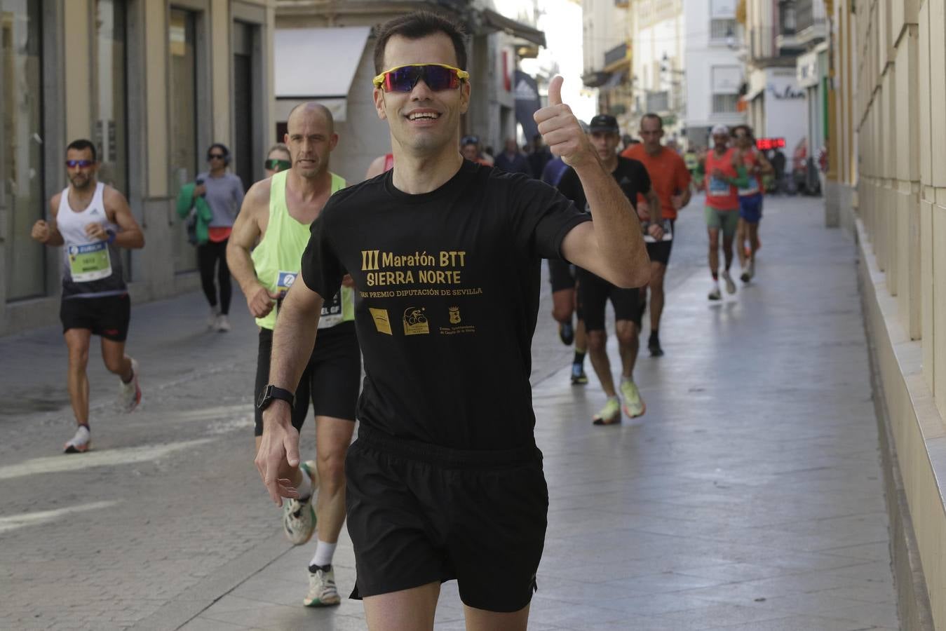 Corredores por el centro histórico de Sevilla