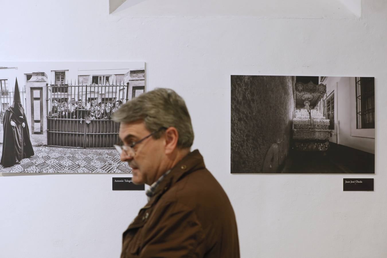 La exposición recoge las mejores obras de 40 fotógrafos de Sevilla