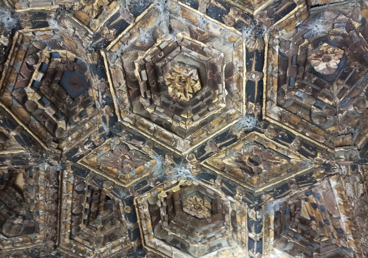 La cúpula policromada de la escalera principal de San Agustín