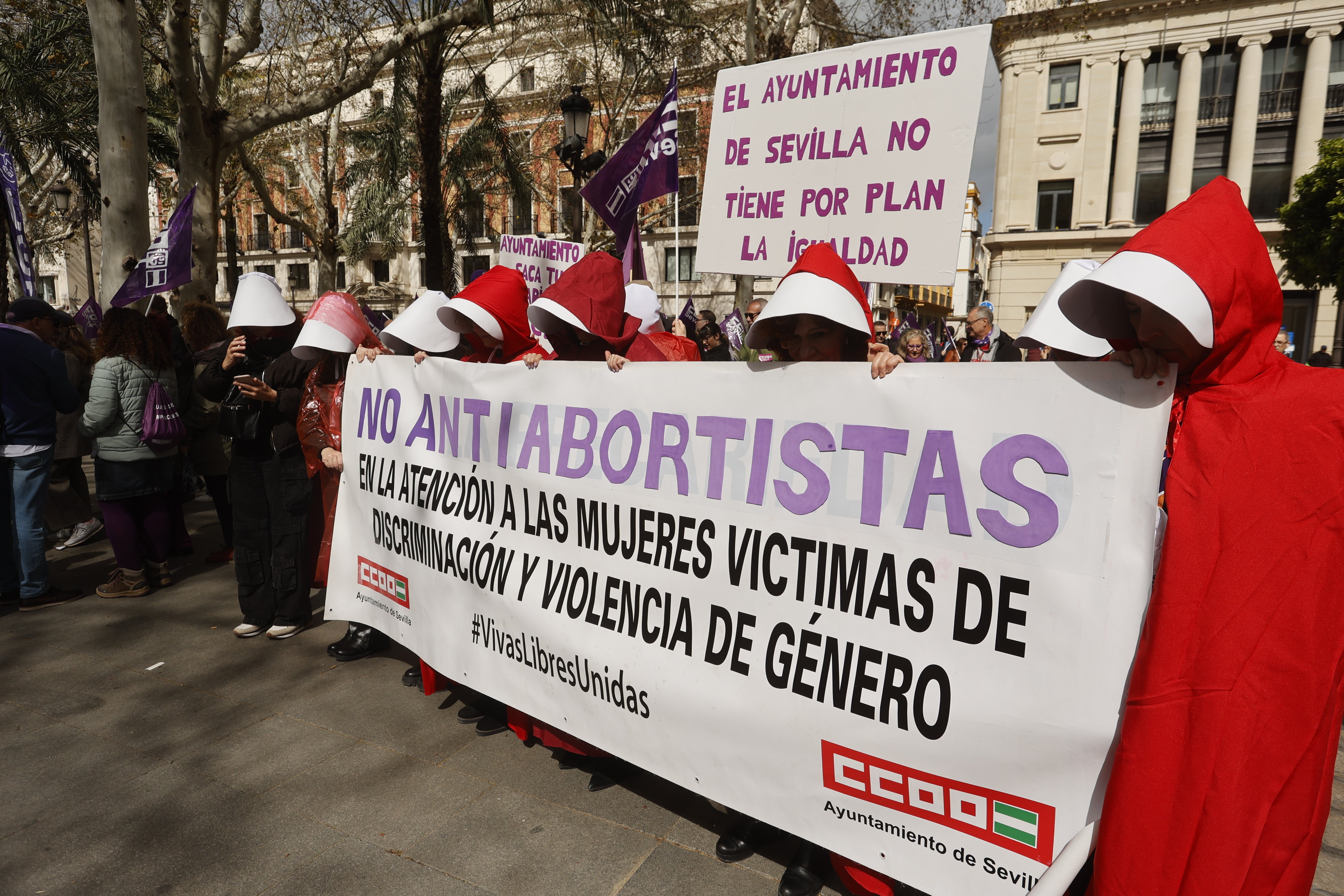 La manifestación recorrió las principales calles del centro de la ciudad con muchos gritos y pancartas