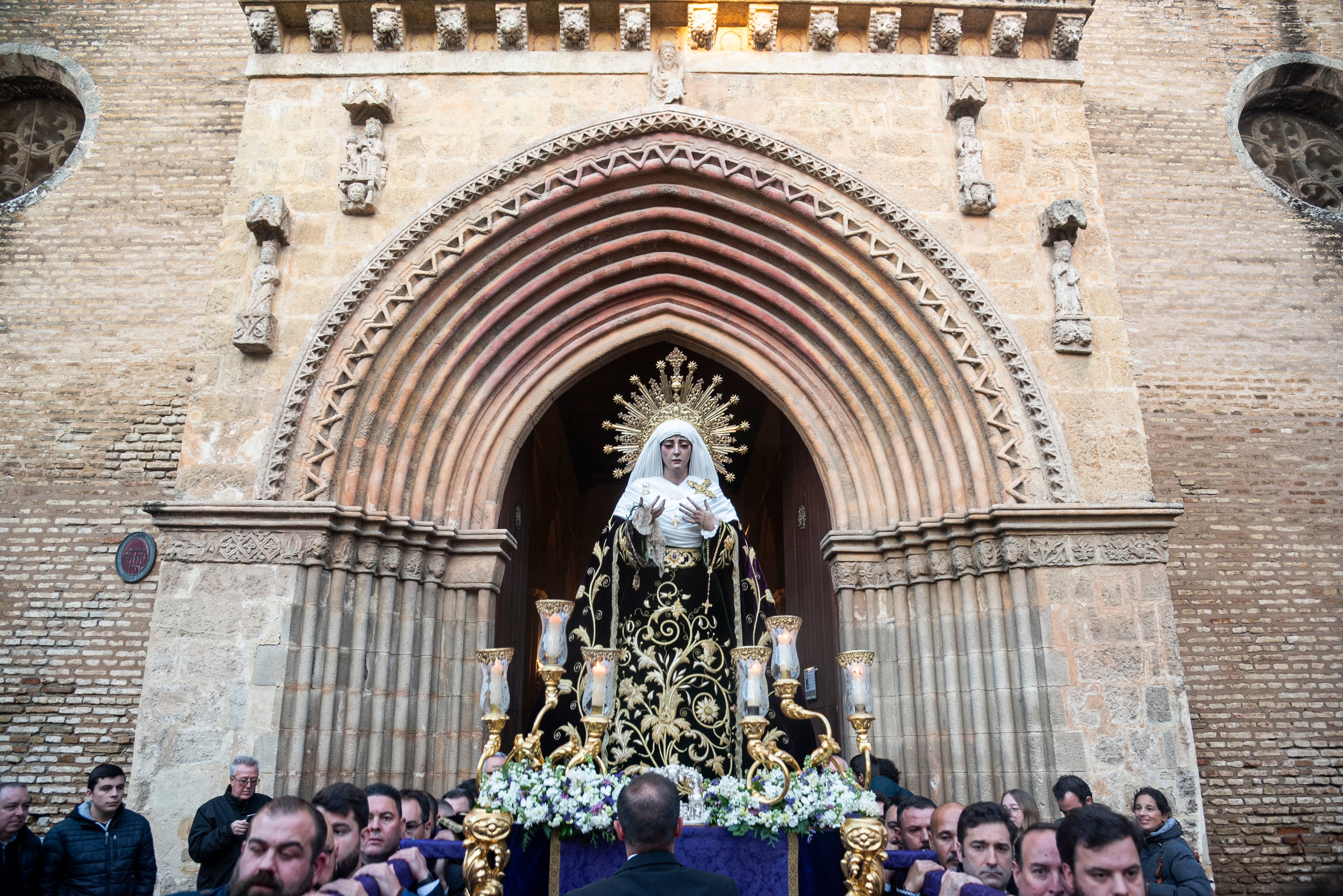 La Virgen del Amor de la Resurrección
