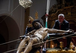 La subida del Cristo de la Salud de San Bernardo, en imágenes