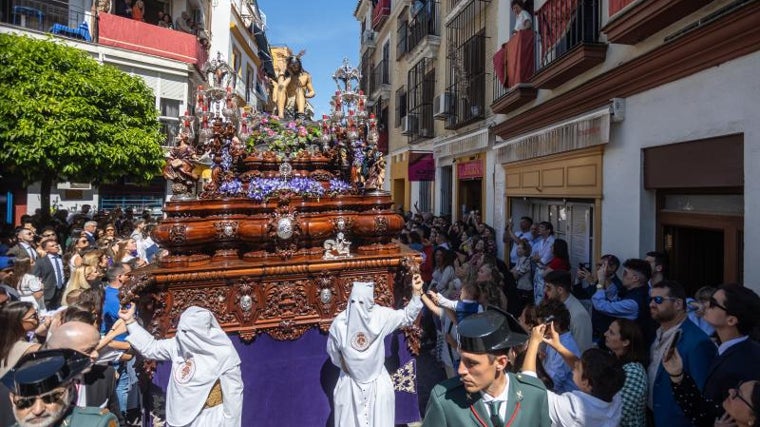 Paso del Señor de la Humildad y Paciencia