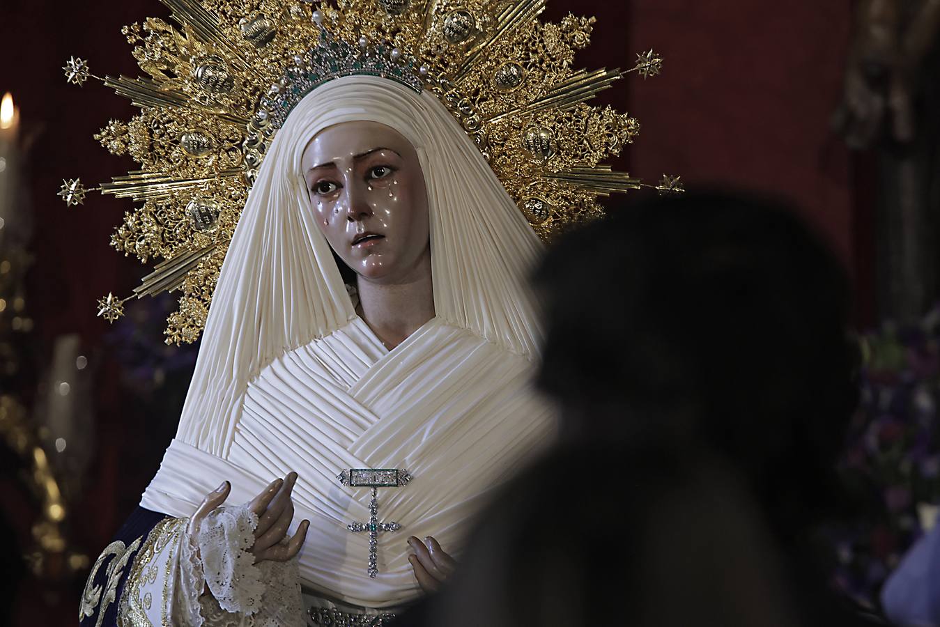 Besamanos de la Hermandad del Museo, en la Capilla del Museo de Sevilla