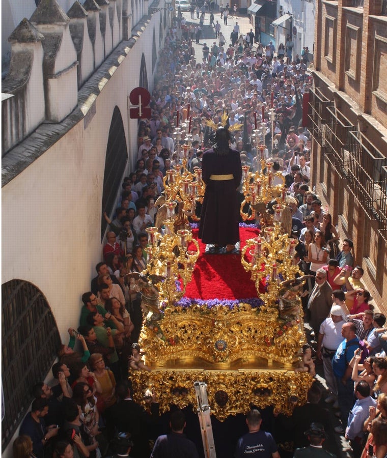 El Cautivo de Santa Genoveva por el Arco del Postigo