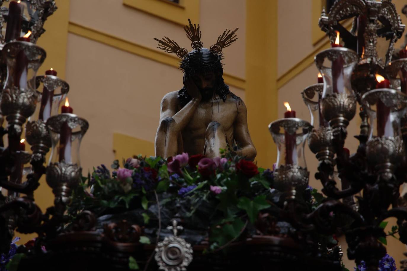 La hermandad de la Cena realiza su estación de penitencia  a la Santa Iglesia Catedral este Domingo de Ramos
