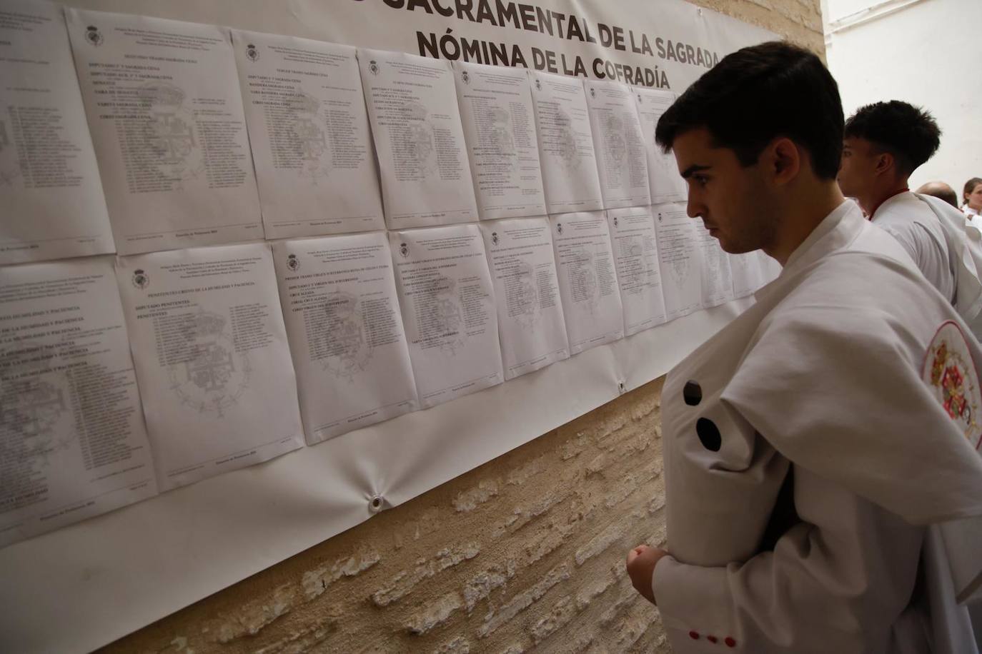 La hermandad de la Cena realiza su estación de penitencia  a la Santa Iglesia Catedral este Domingo de Ramos