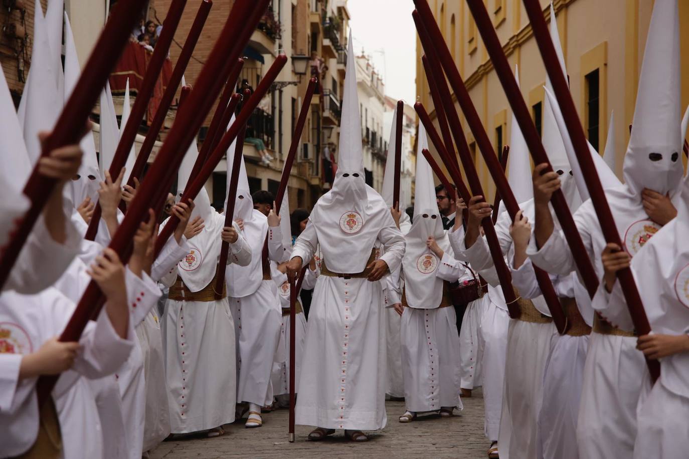 La hermandad de la Cena realiza su estación de penitencia  a la Santa Iglesia Catedral este Domingo de Ramos