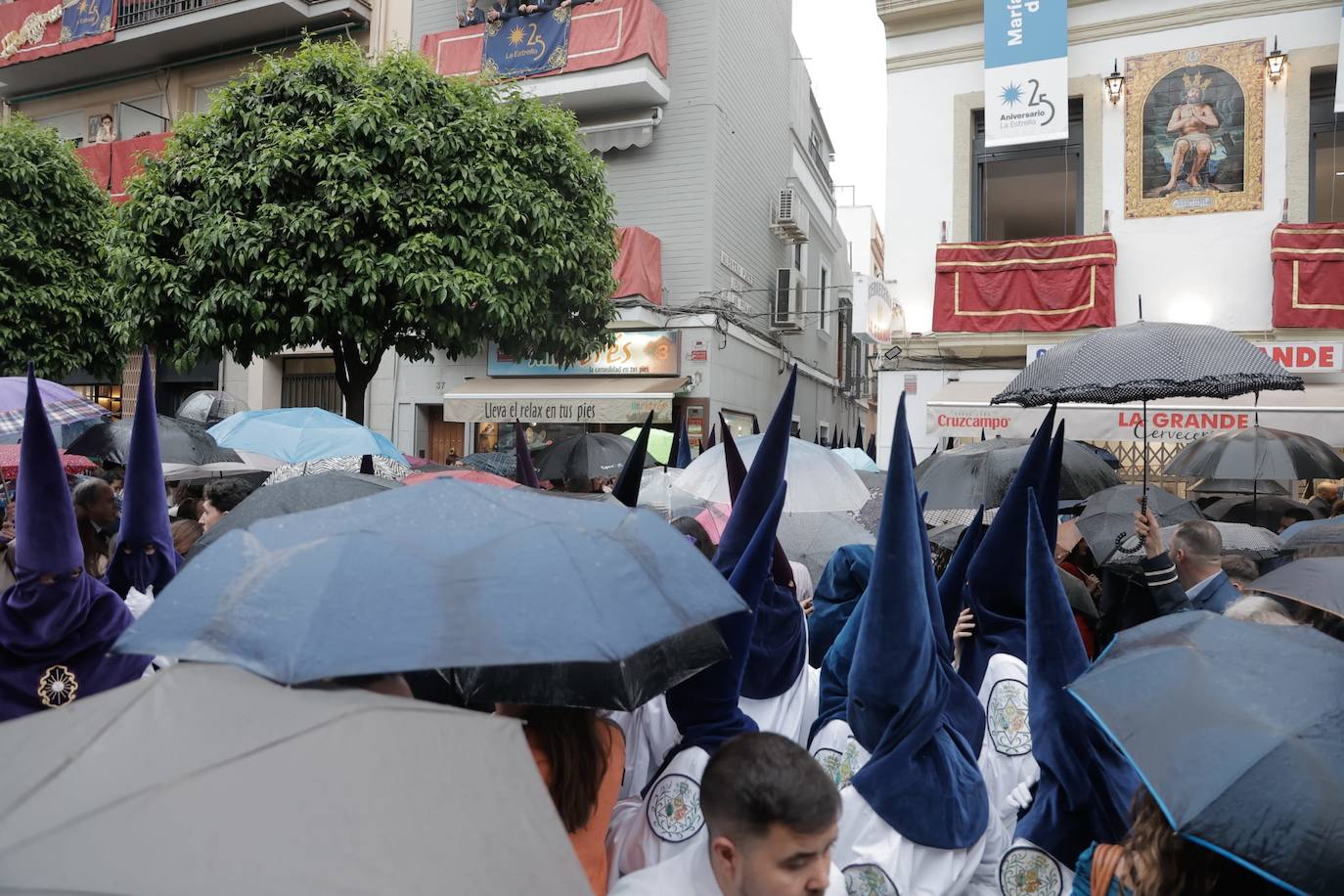 La hermandad de la Estrella no realiza su estación de penitencia debido a la lluvia