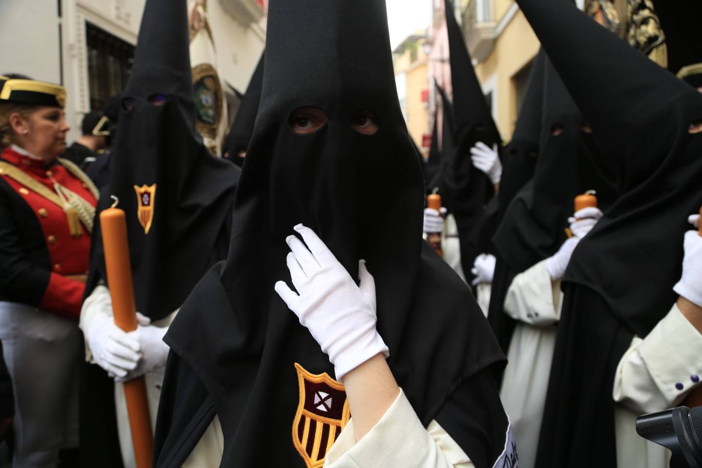 La hermandad de Jesús Despojado realiza su estación de penitencia con normalidad a pesar de las previsiones meteorológicas