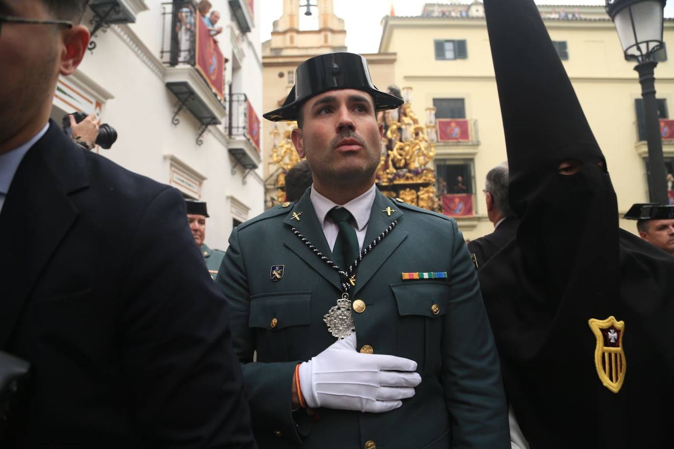 La hermandad de Jesús Despojado realiza su estación de penitencia con normalidad a pesar de las previsiones meteorológicas