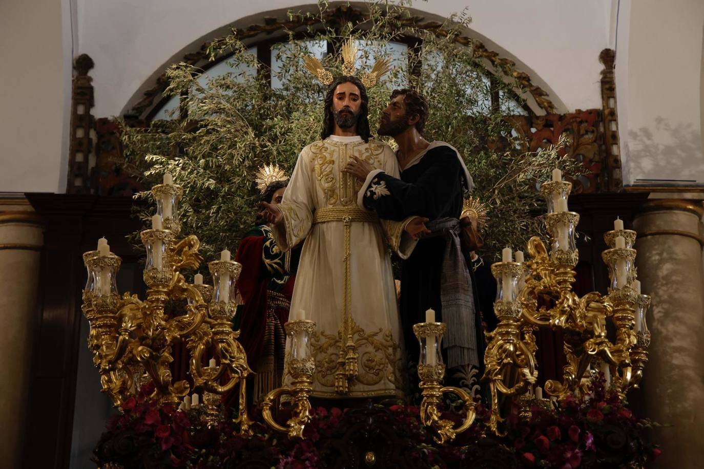 La Redención realiza su estación de penitencia a la Catedral de Sevilla este Lunes Santo 