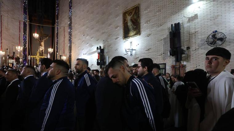 Lunes Santo de la Semana Santa de Sevilla 2024, en imágenes